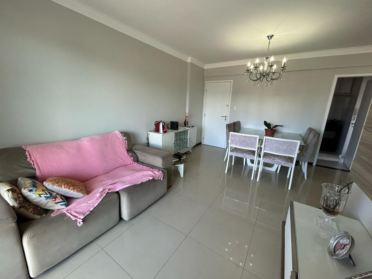 Apartamento à venda com 3 quartos, 90m² - Foto 3