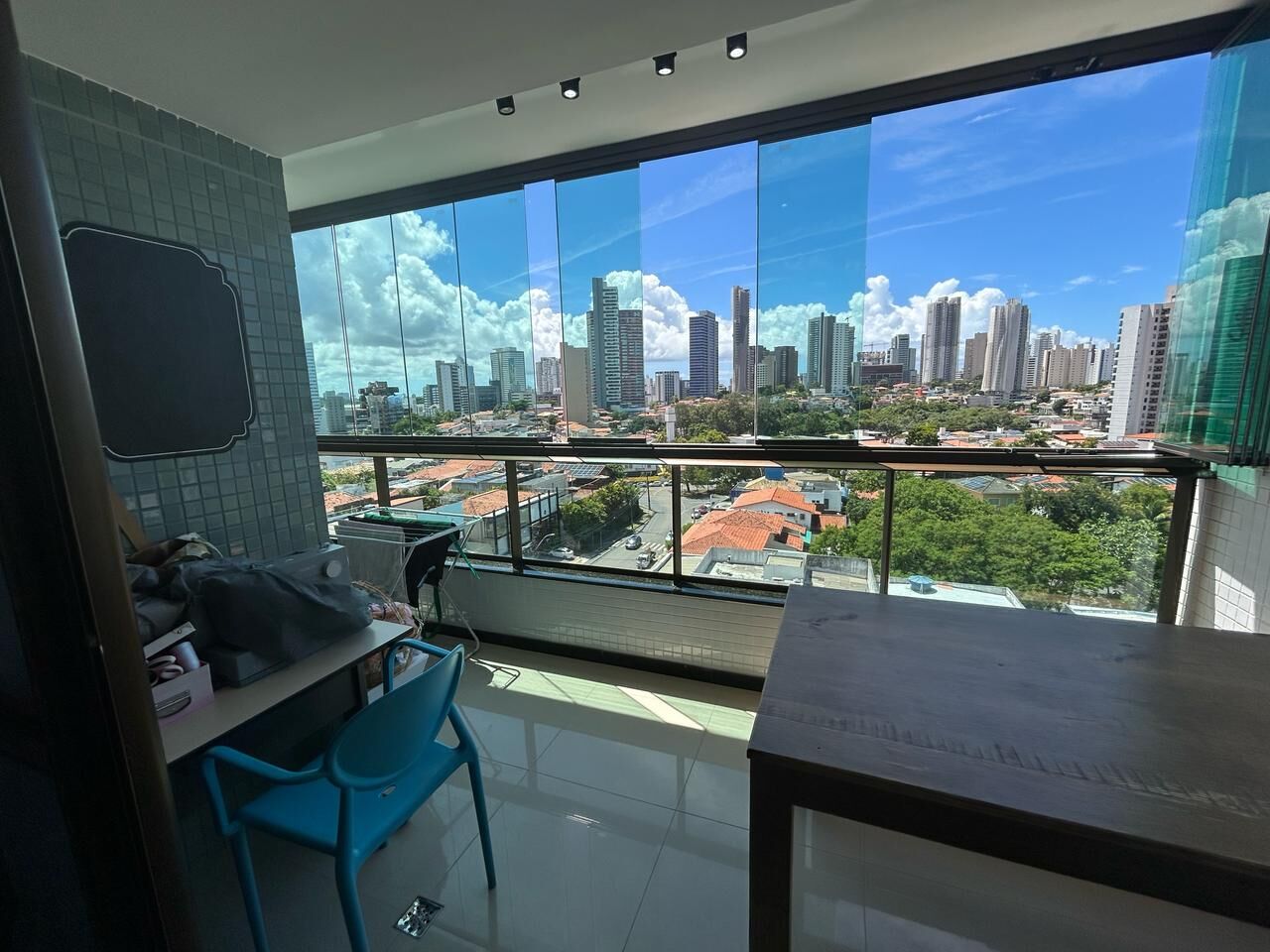 Apartamento à venda com 3 quartos, 90m² - Foto 2