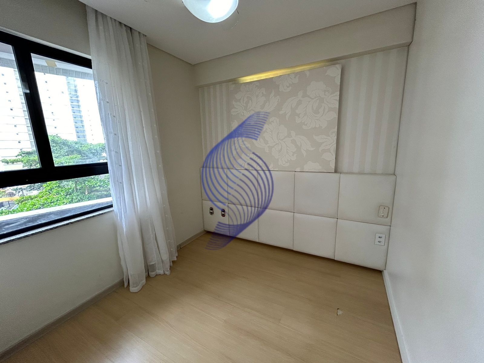 Apartamento à venda com 2 quartos, 95m² - Foto 9