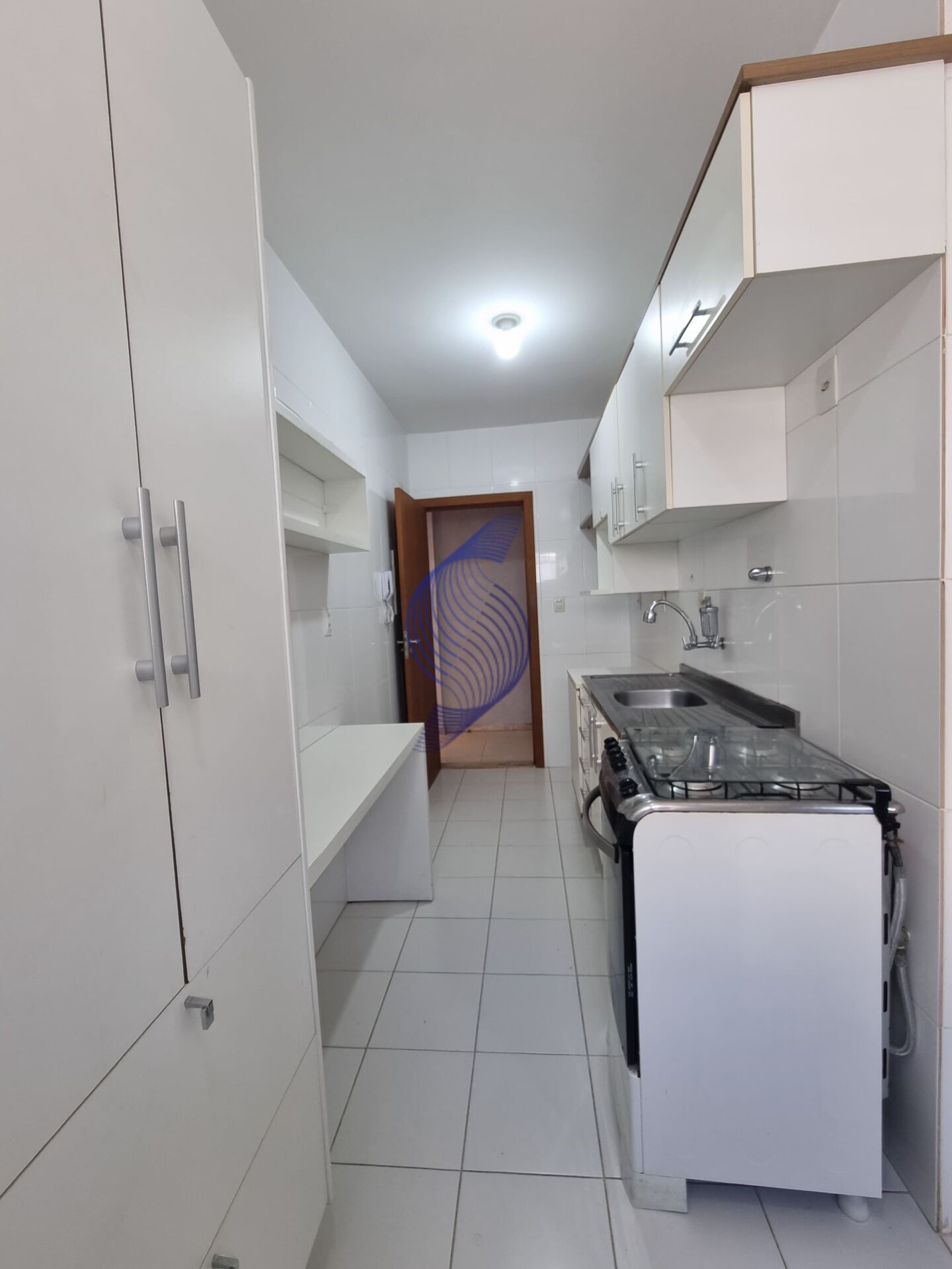 Apartamento à venda com 2 quartos, 79m² - Foto 9