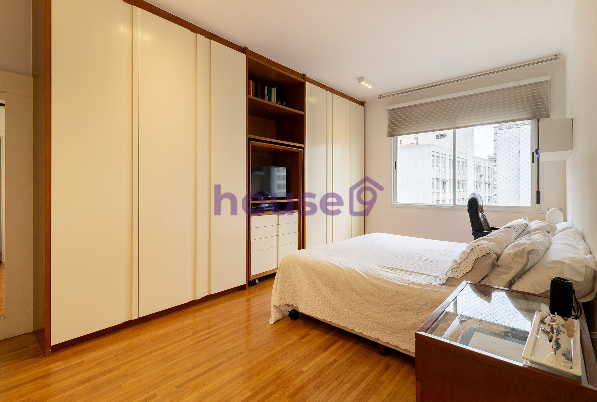 Apartamento à venda com 3 quartos, 268m² - Foto 4