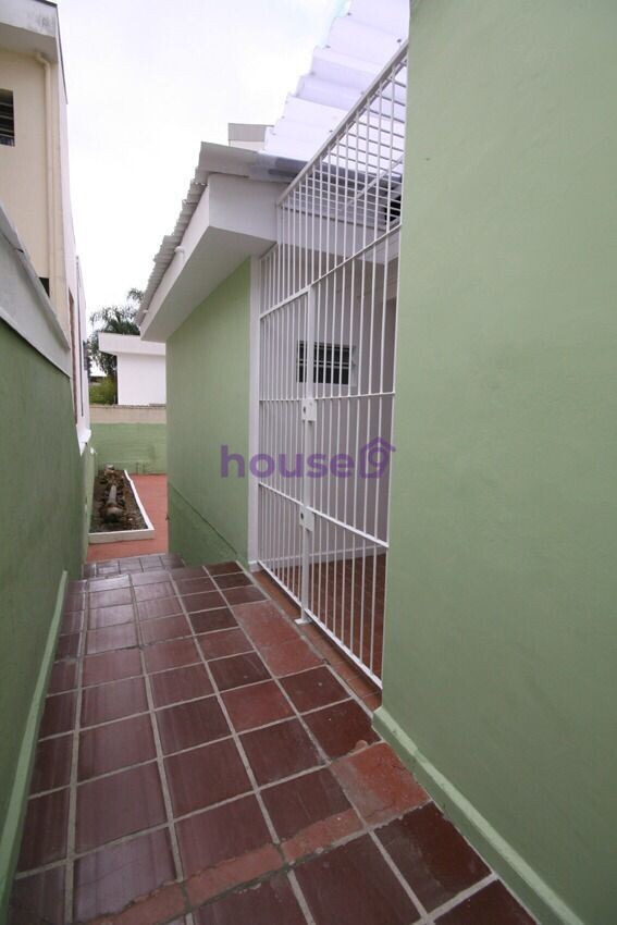 Casa para alugar com 3 quartos, 250m² - Foto 2