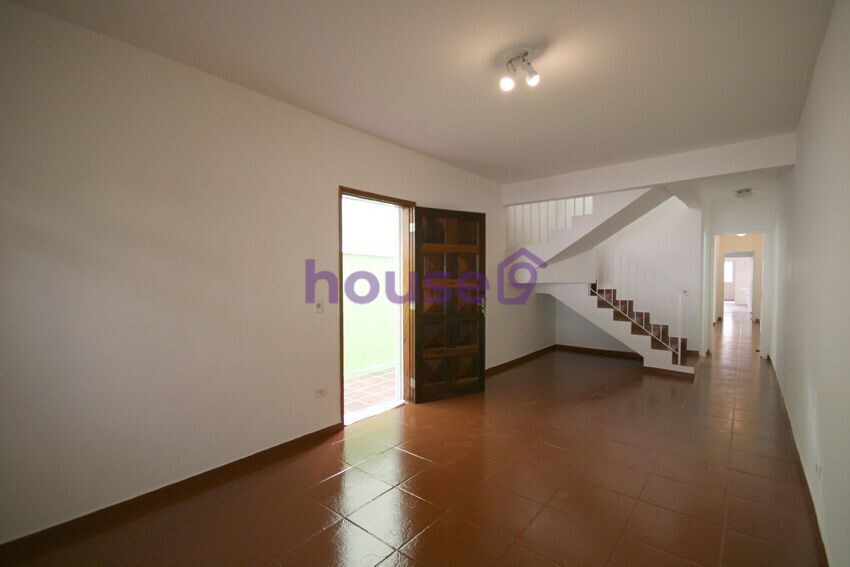 Casa para alugar com 3 quartos, 250m² - Foto 9