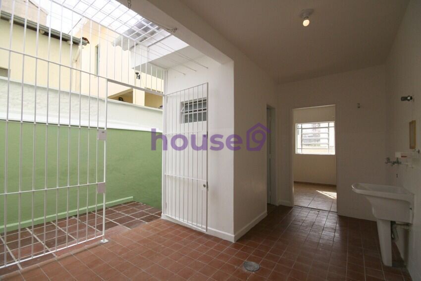 Casa para alugar com 3 quartos, 250m² - Foto 11