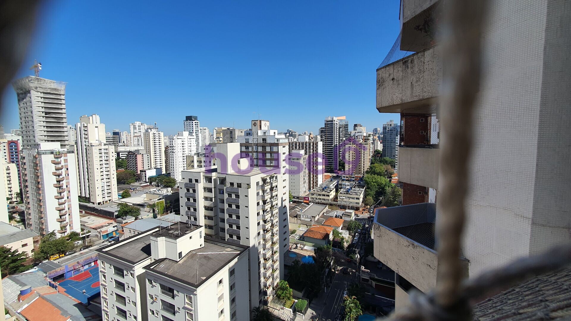 Apartamento à venda com 4 quartos, 156m² - Foto 1