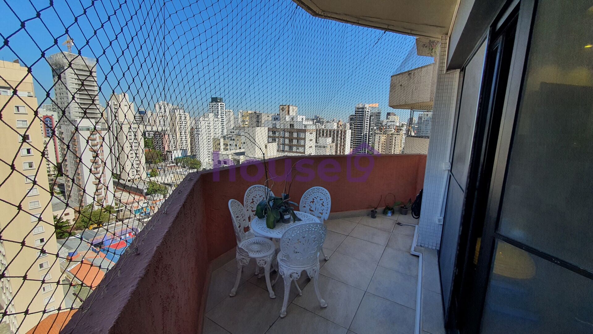 Apartamento à venda com 4 quartos, 156m² - Foto 4