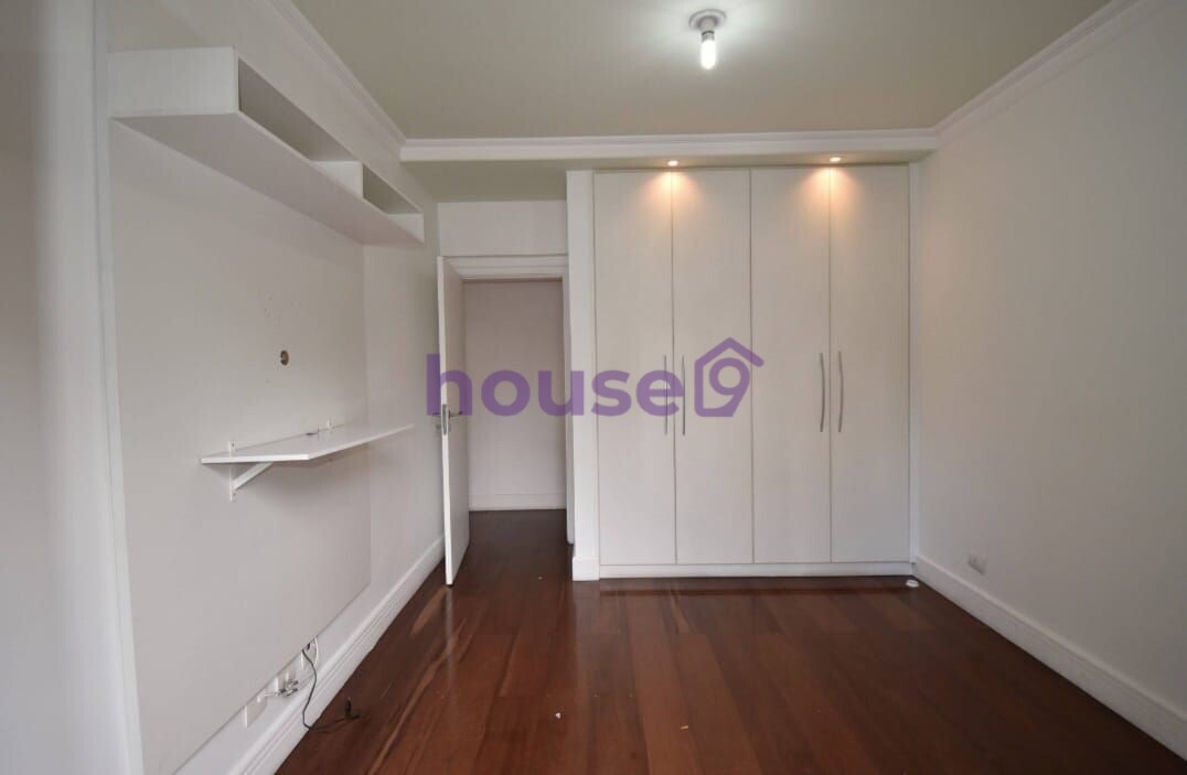 Apartamento à venda com 3 quartos, 131m² - Foto 13