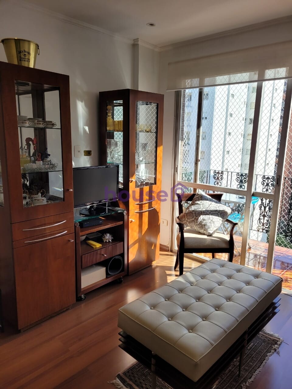 Apartamento à venda com 1 quarto, 60m² - Foto 9