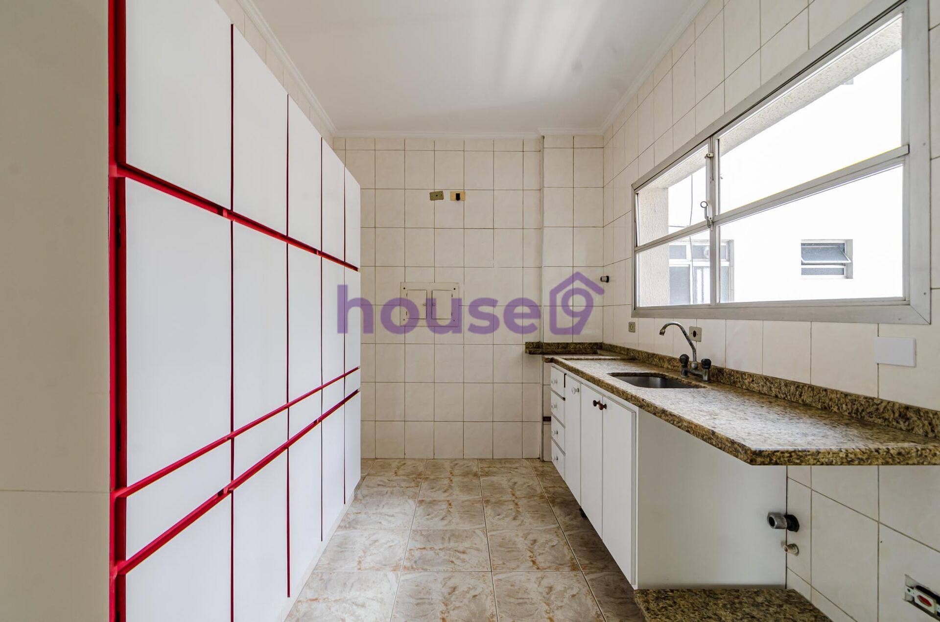 Apartamento para alugar com 2 quartos, 101m² - Foto 2