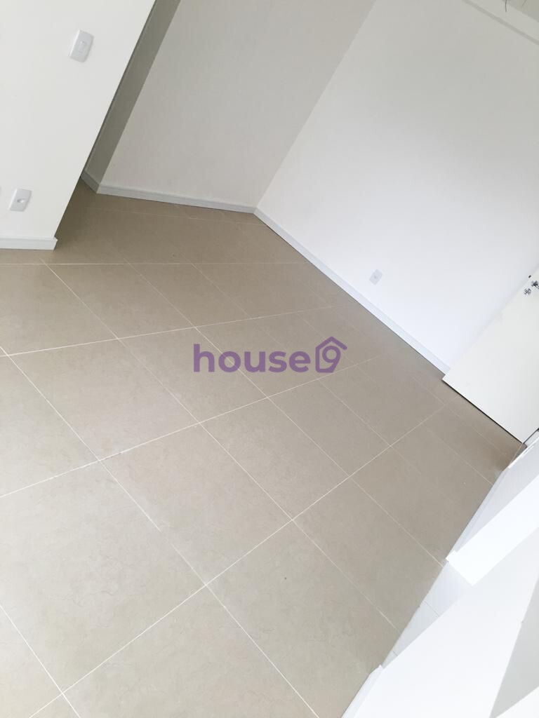 Apartamento à venda com 2 quartos, 69m² - Foto 15