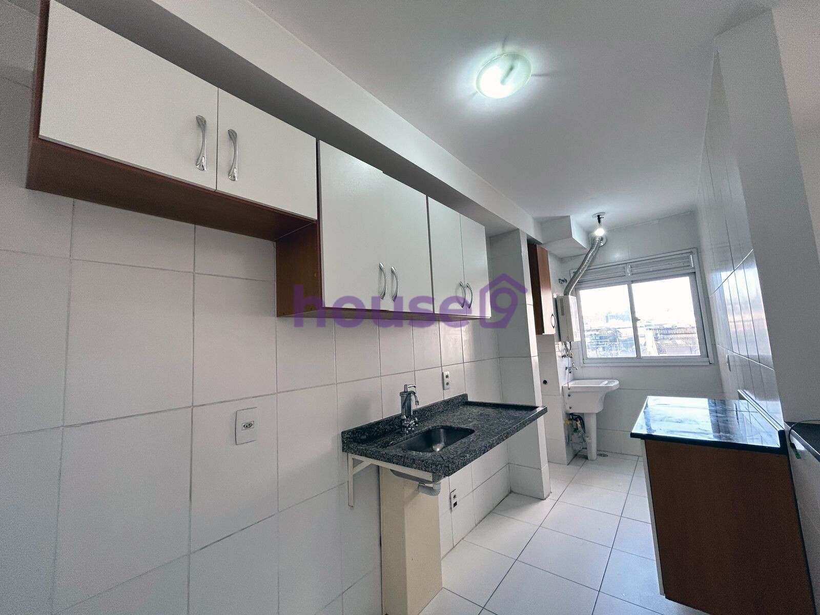 Apartamento à venda com 2 quartos, 69m² - Foto 3