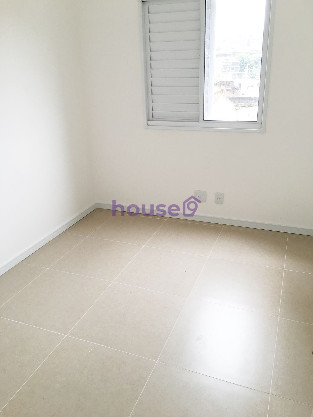 Apartamento à venda com 2 quartos, 69m² - Foto 2