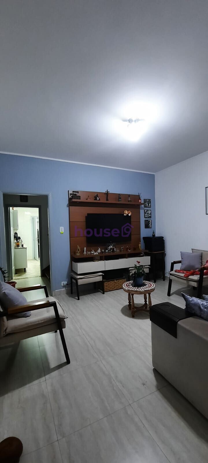 Casa à venda com 2 quartos, 105m² - Foto 1