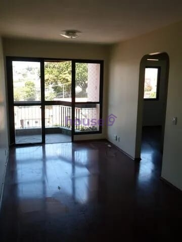 Apartamento à venda com 2 quartos, 51m² - Foto 4