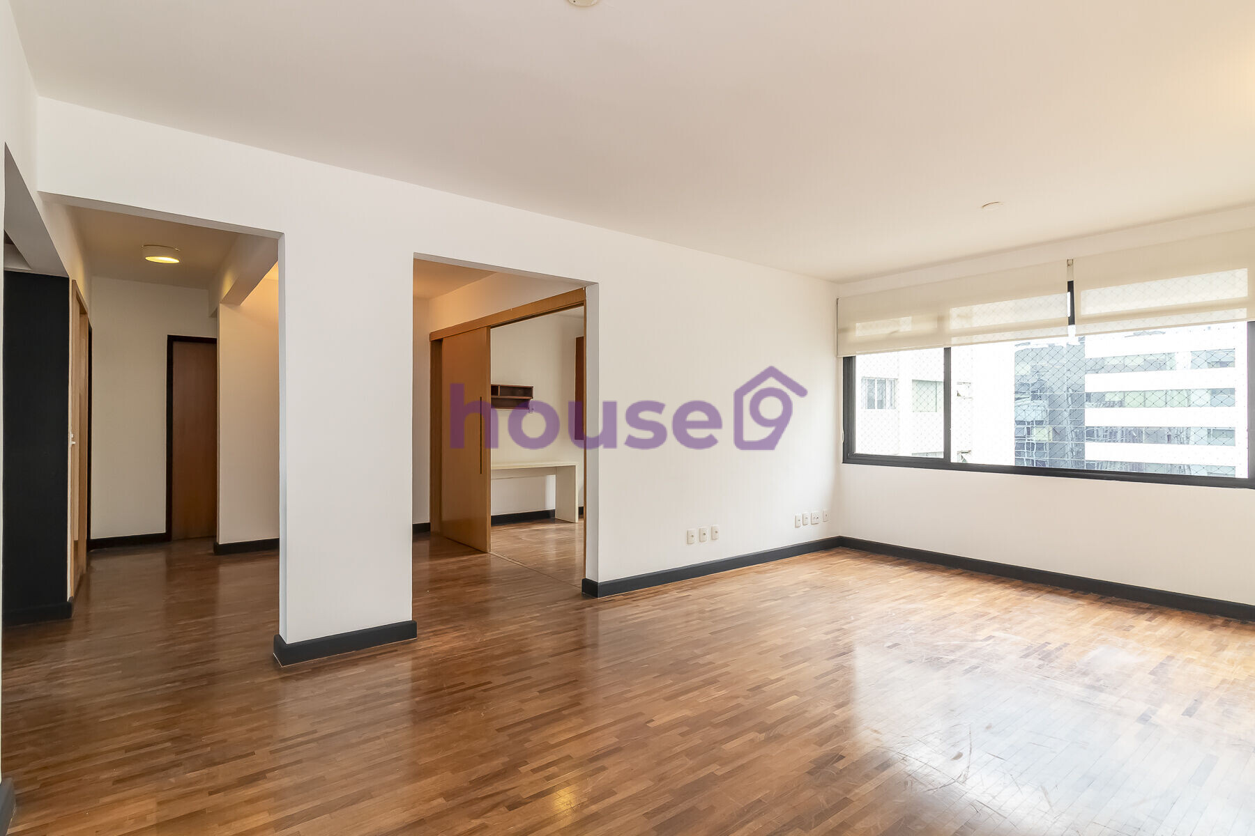 Apartamento para alugar com 2 quartos, 110m² - Foto 11