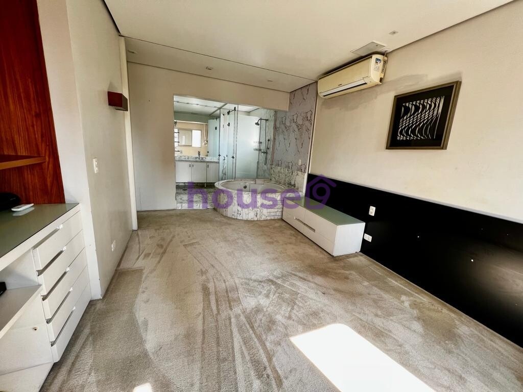 Apartamento à venda com 4 quartos, 220m² - Foto 9