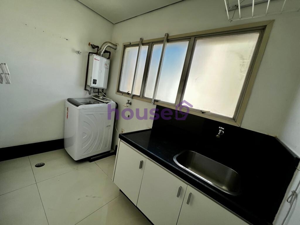 Apartamento à venda com 4 quartos, 220m² - Foto 11