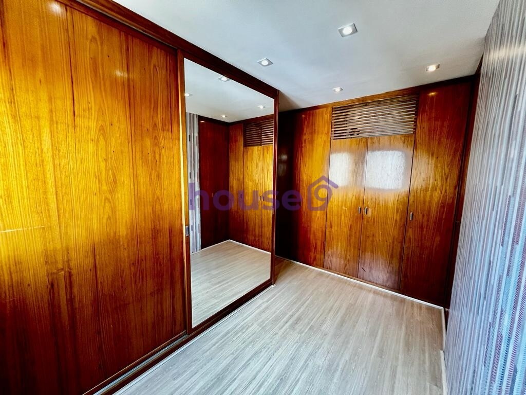 Apartamento à venda com 4 quartos, 220m² - Foto 21