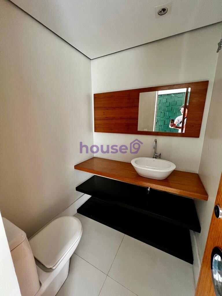 Apartamento à venda com 4 quartos, 220m² - Foto 2