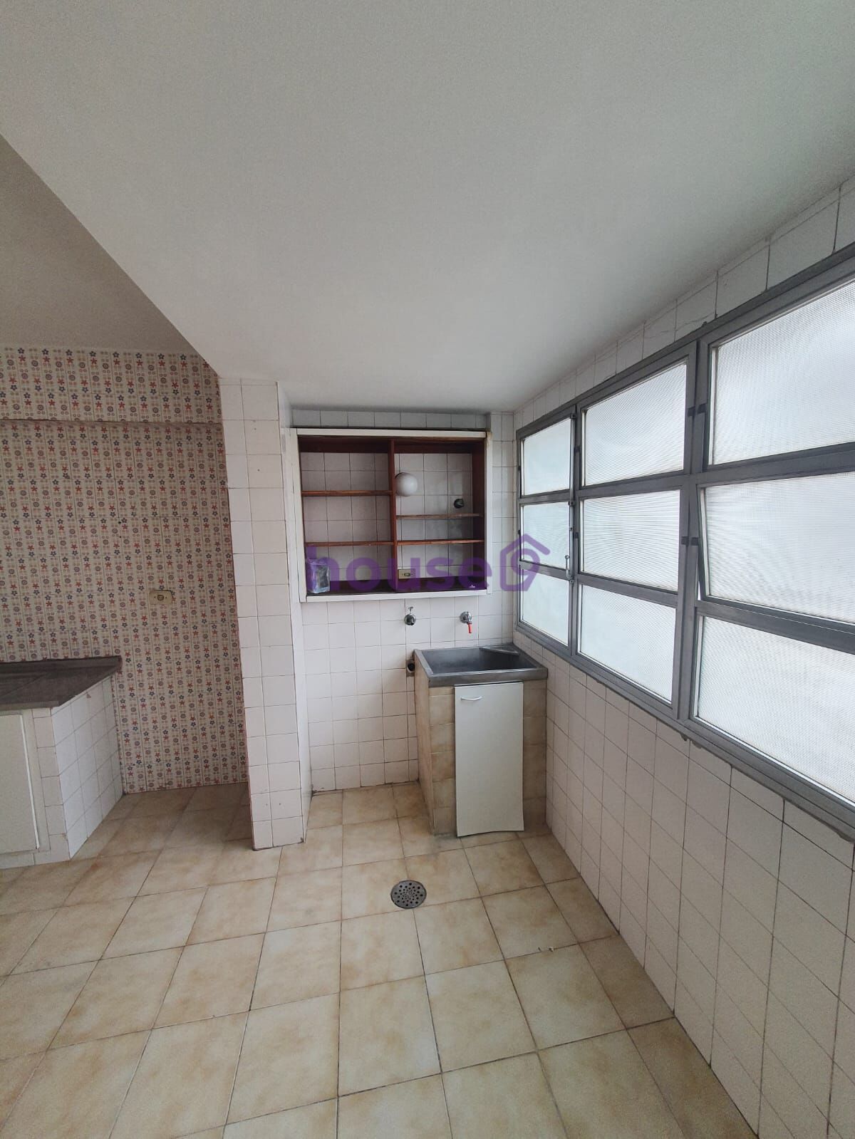 Apartamento para alugar com 2 quartos, 67m² - Foto 11