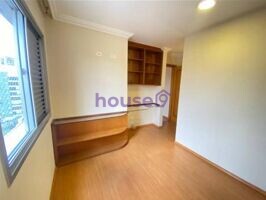 Apartamento à venda com 2 quartos, 70m² - Foto 1