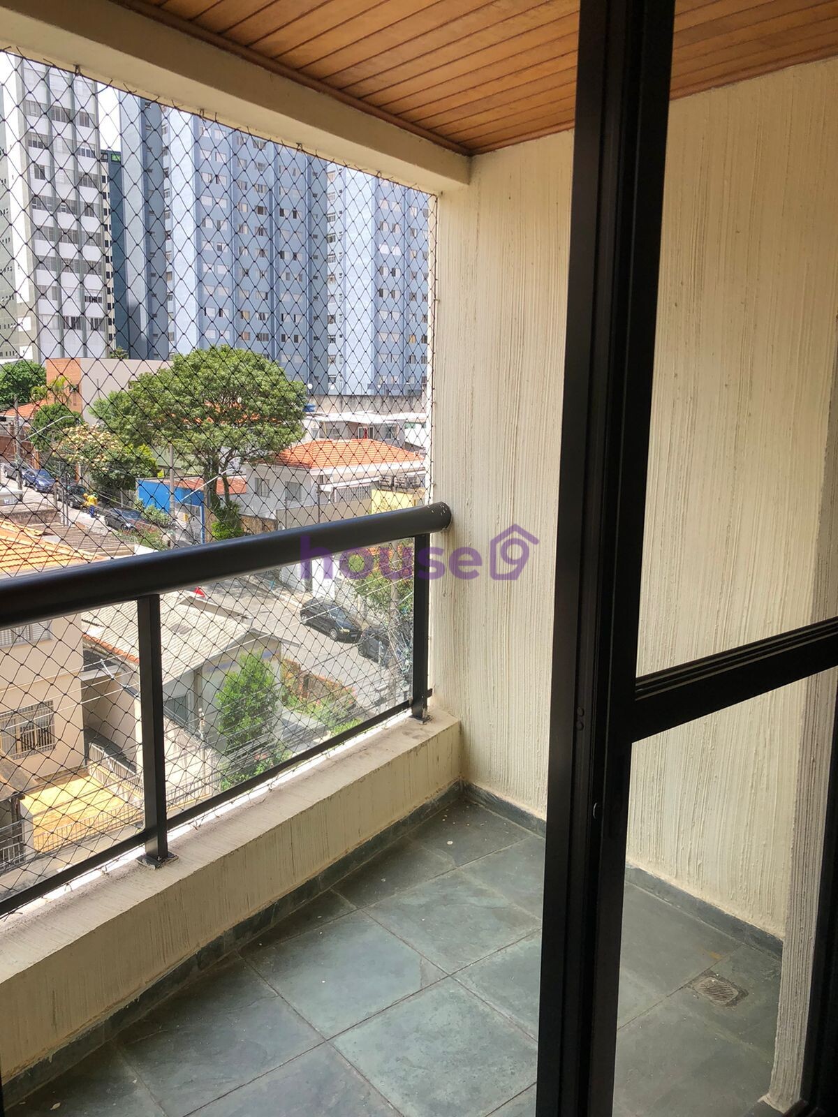 Apartamento à venda com 3 quartos, 74m² - Foto 2