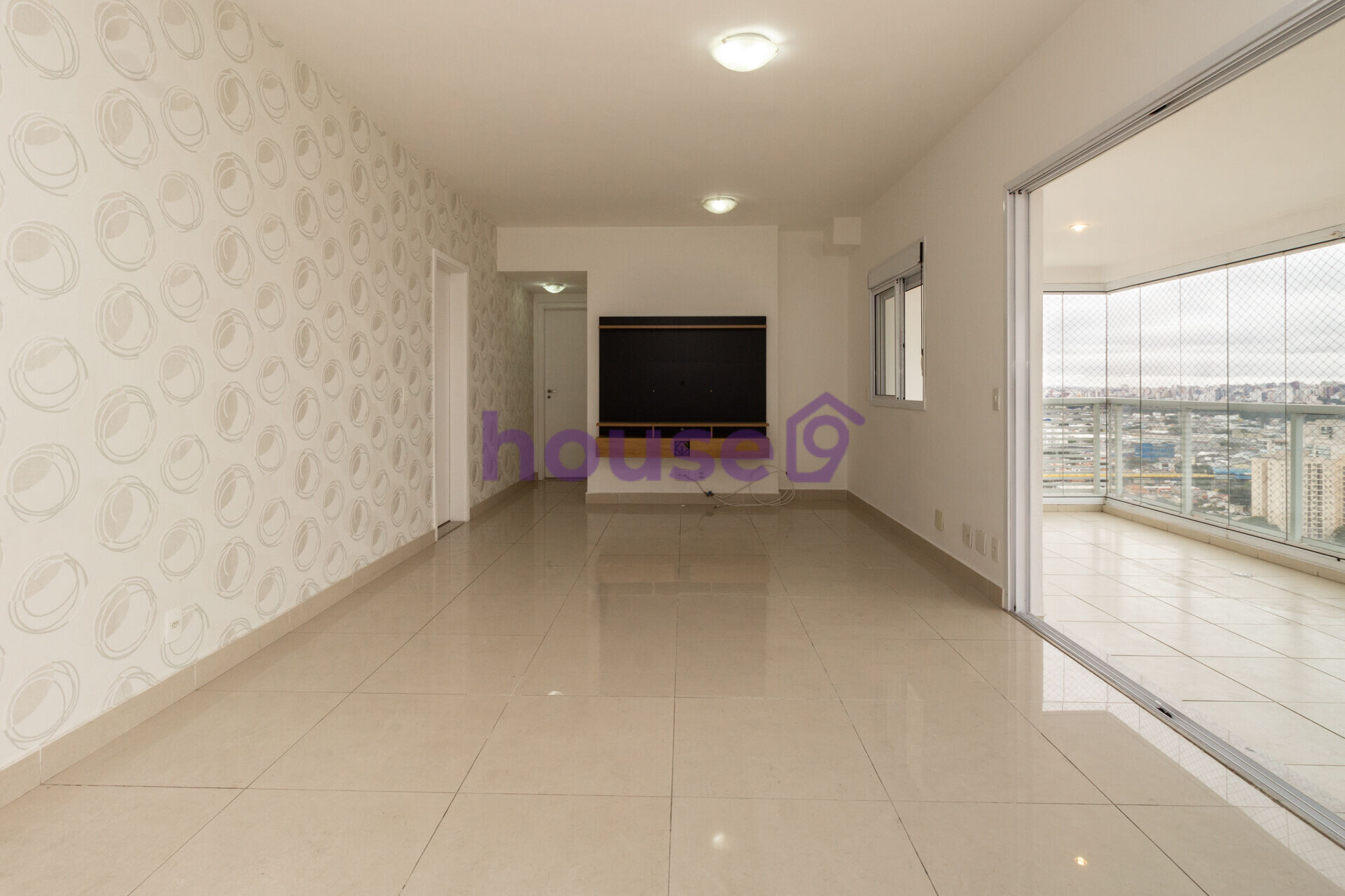 Apartamento à venda com 3 quartos, 128m² - Foto 1