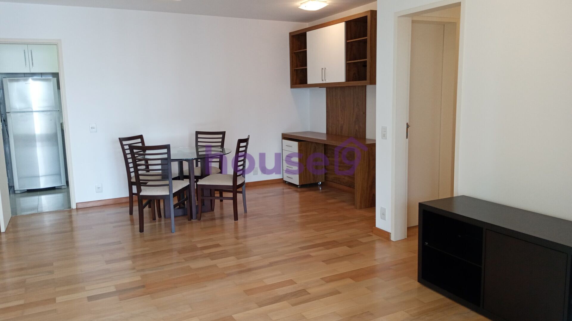 Apartamento para alugar com 3 quartos, 107m² - Foto 1