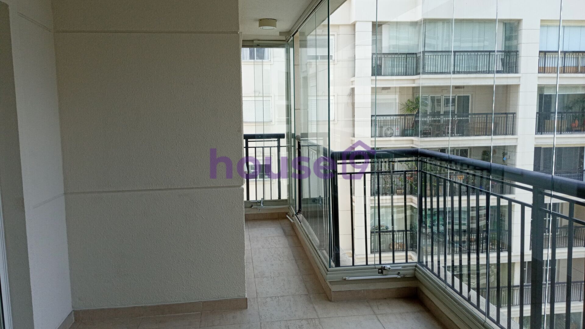 Apartamento para alugar com 3 quartos, 107m² - Foto 4