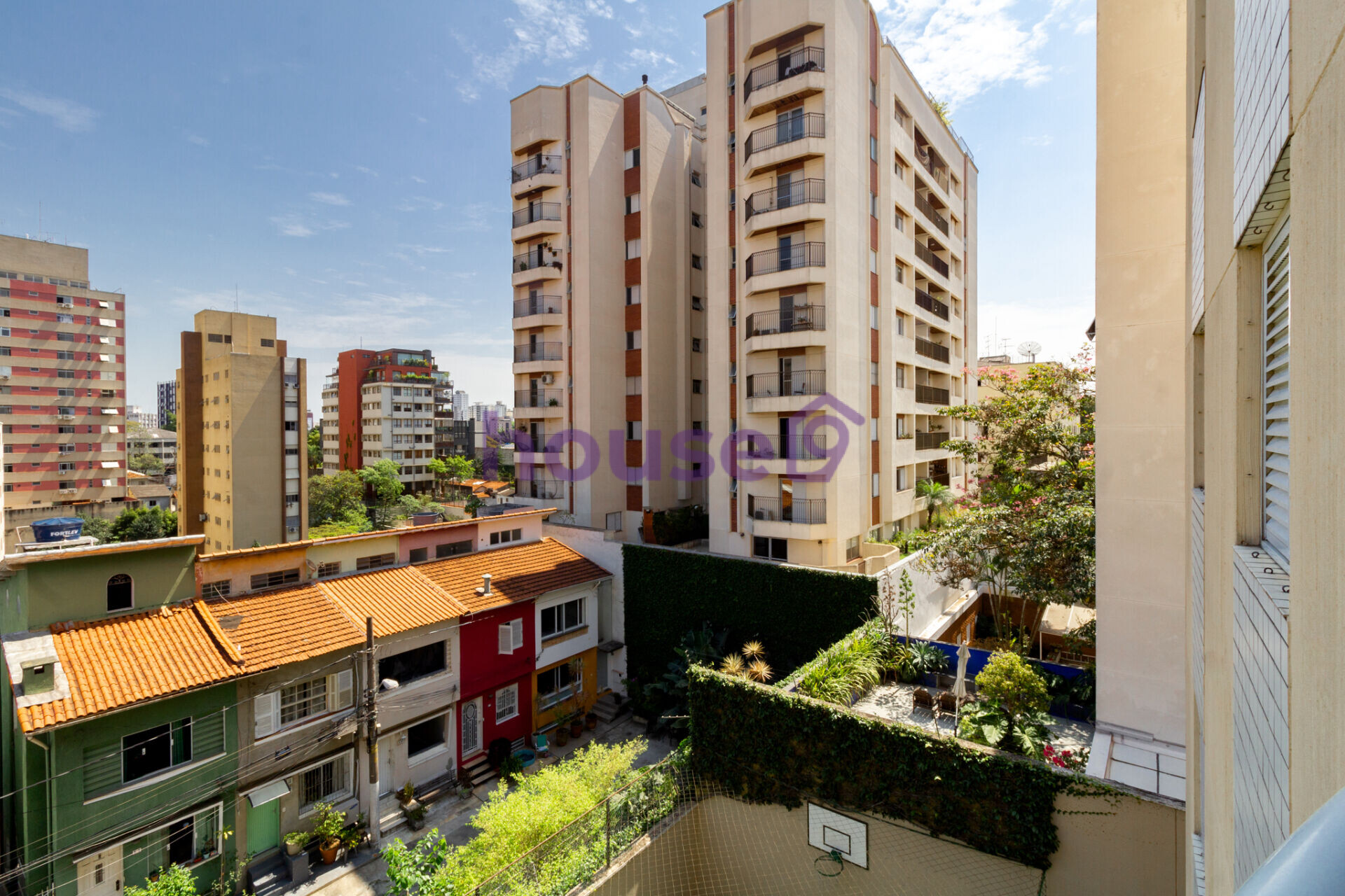 Apartamento à venda com 3 quartos, 93m² - Foto 1