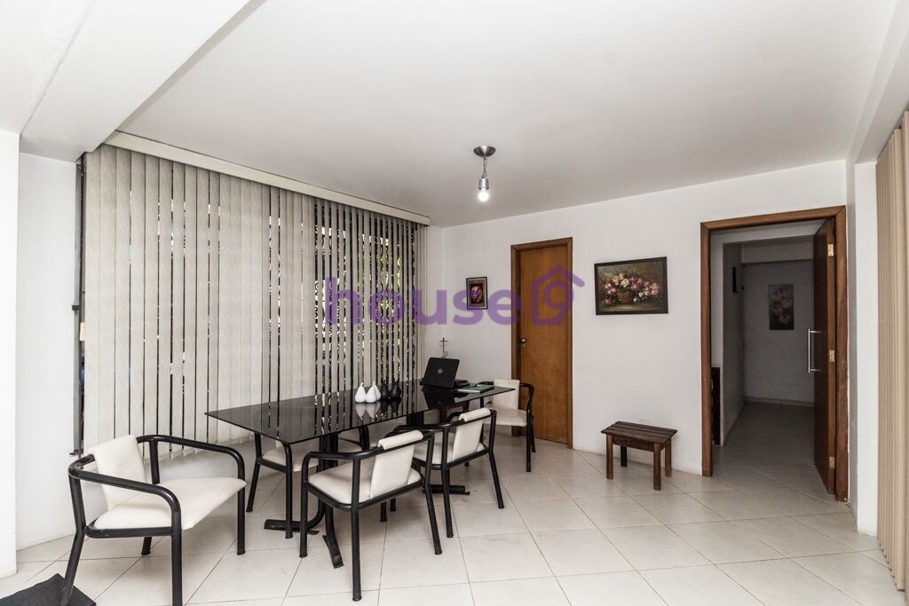 Casa para alugar com 4 quartos, 220m² - Foto 33