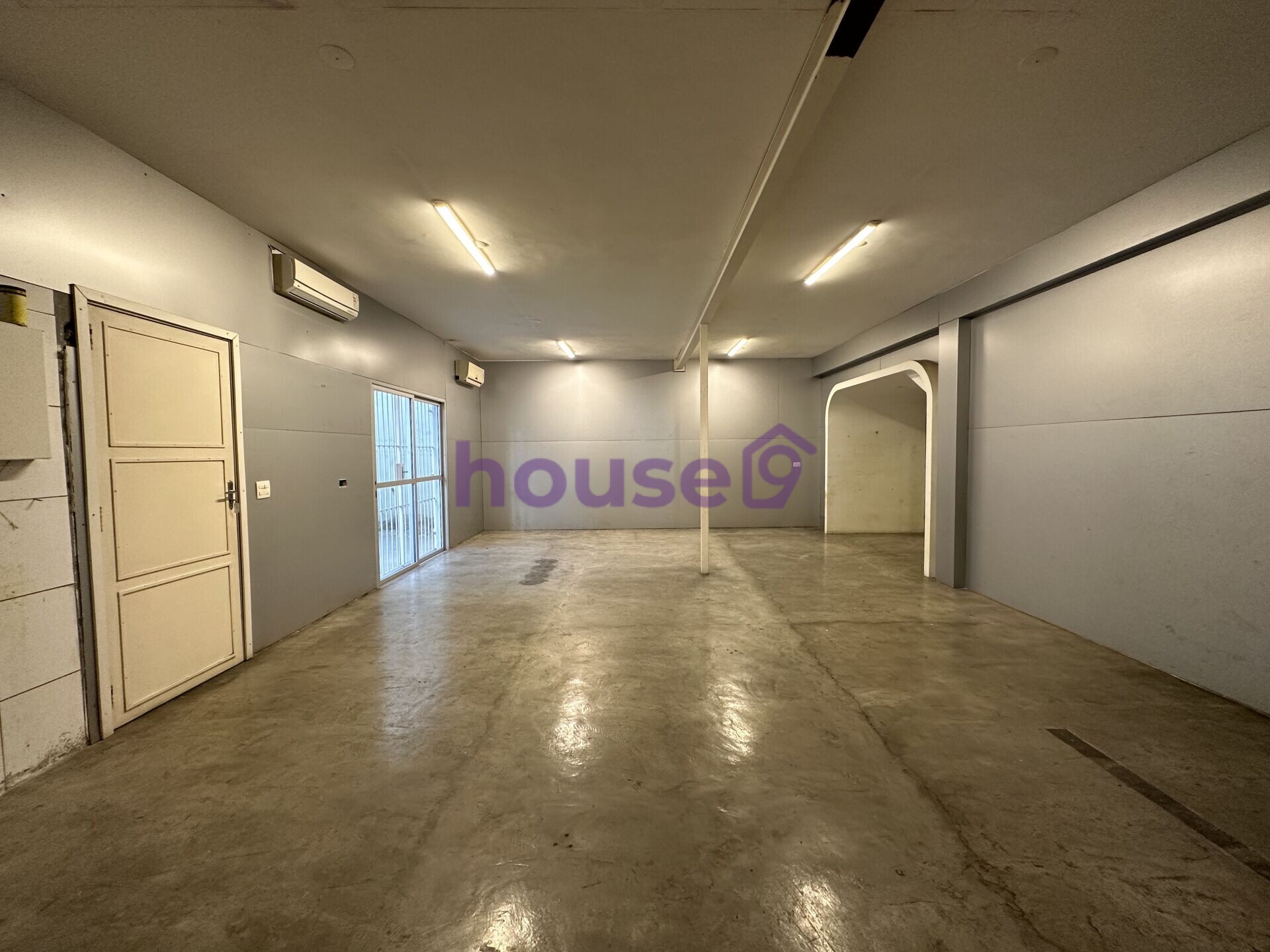 Casa para alugar com 6 quartos, 500m² - Foto 10