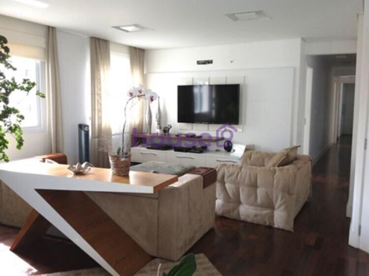 Apartamento à venda com 3 quartos, 144m² - Foto 3