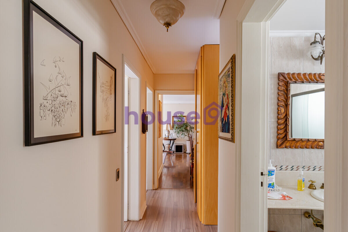 Apartamento à venda com 3 quartos, 127m² - Foto 10