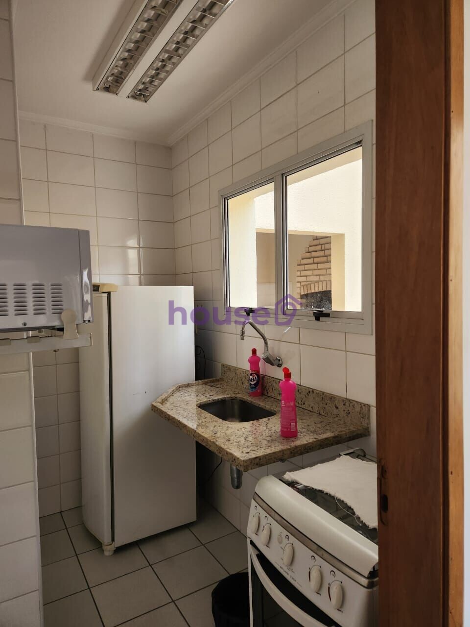 Apartamento para alugar com 2 quartos, 54m² - Foto 3