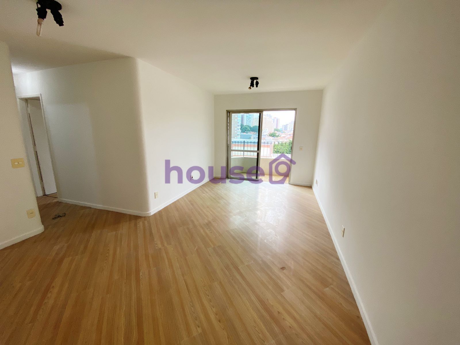 Apartamento para alugar com 3 quartos, 82m² - Foto 18