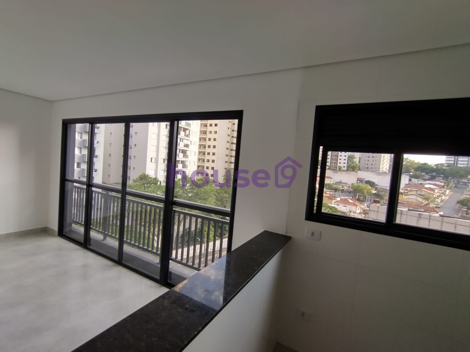 Apartamento para alugar com 2 quartos, 100m² - Foto 4