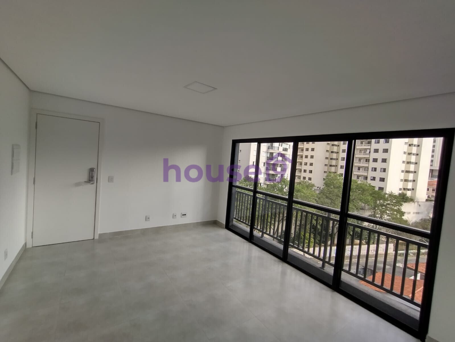 Apartamento para alugar com 2 quartos, 100m² - Foto 11