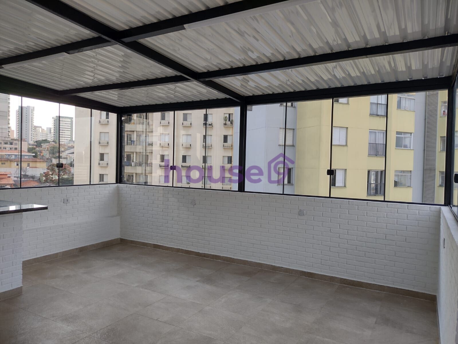 Apartamento para alugar com 2 quartos, 100m² - Foto 9