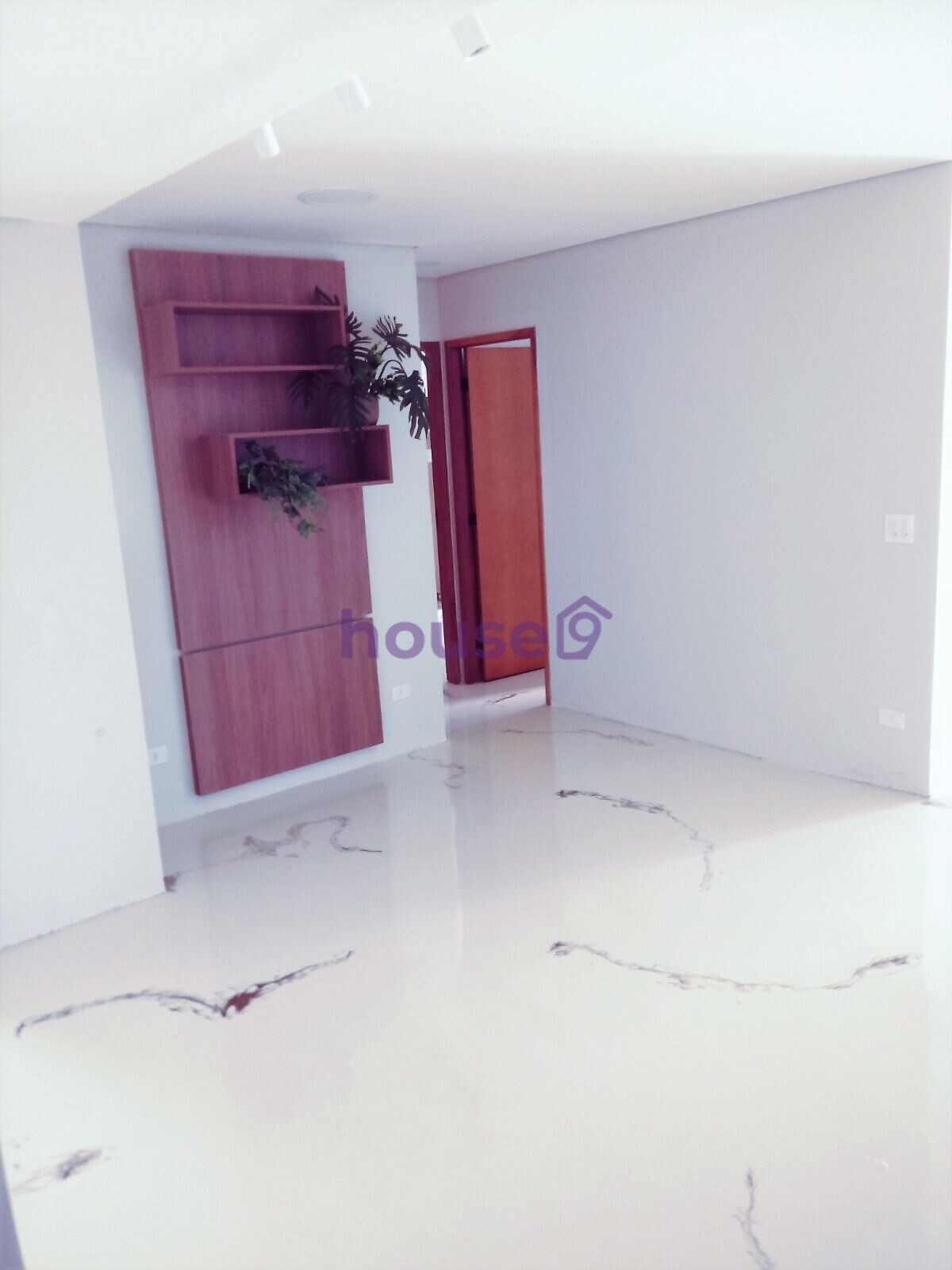 Apartamento para alugar com 2 quartos, 75m² - Foto 1