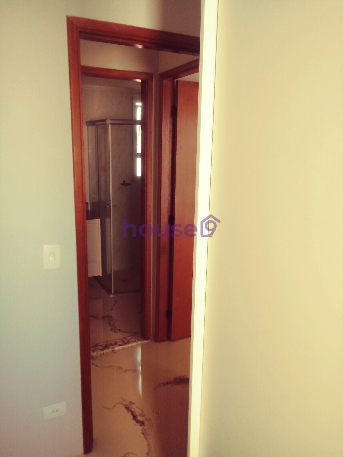 Apartamento para alugar com 2 quartos, 75m² - Foto 10