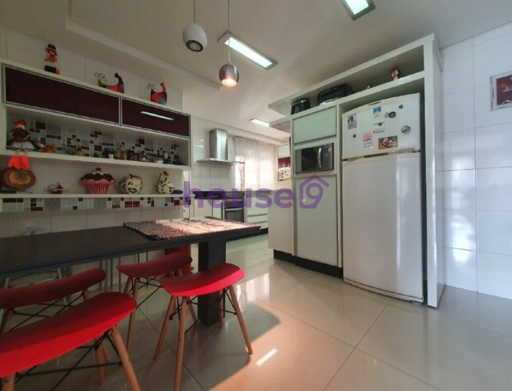 Apartamento à venda com 3 quartos, 146m² - Foto 10