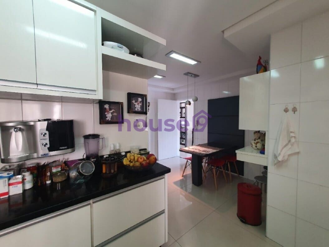 Apartamento à venda com 3 quartos, 146m² - Foto 16