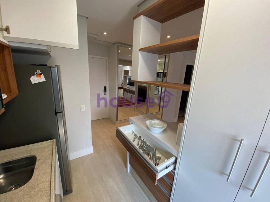 Apartamento à venda com 1 quarto, 54m² - Foto 2