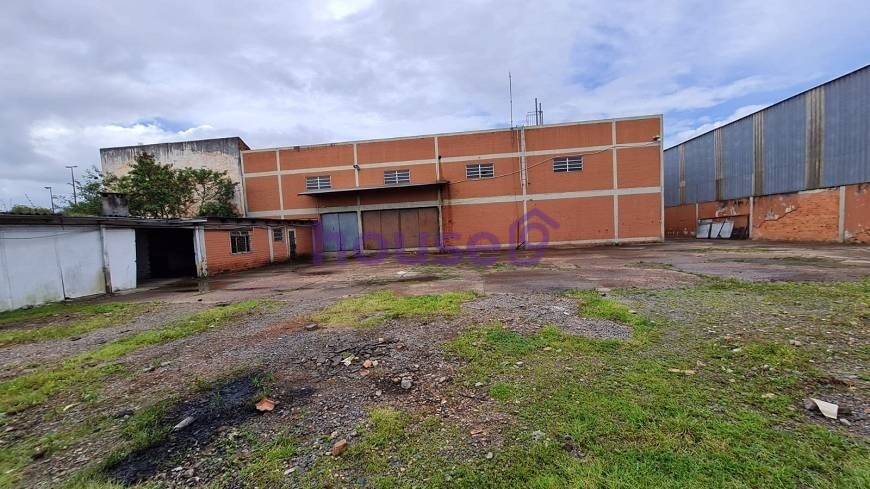 Loja-Salão à venda com 4 quartos, 1875m² - Foto 15