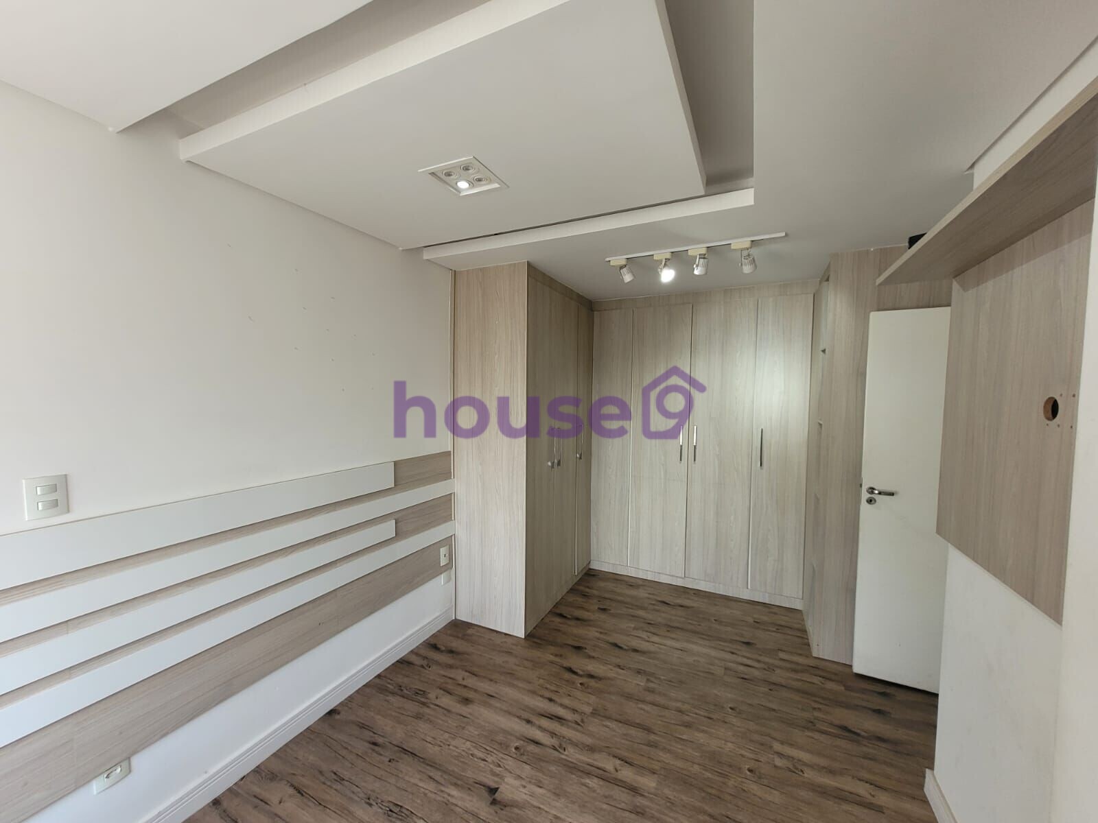 Apartamento à venda com 2 quartos, 60m² - Foto 16