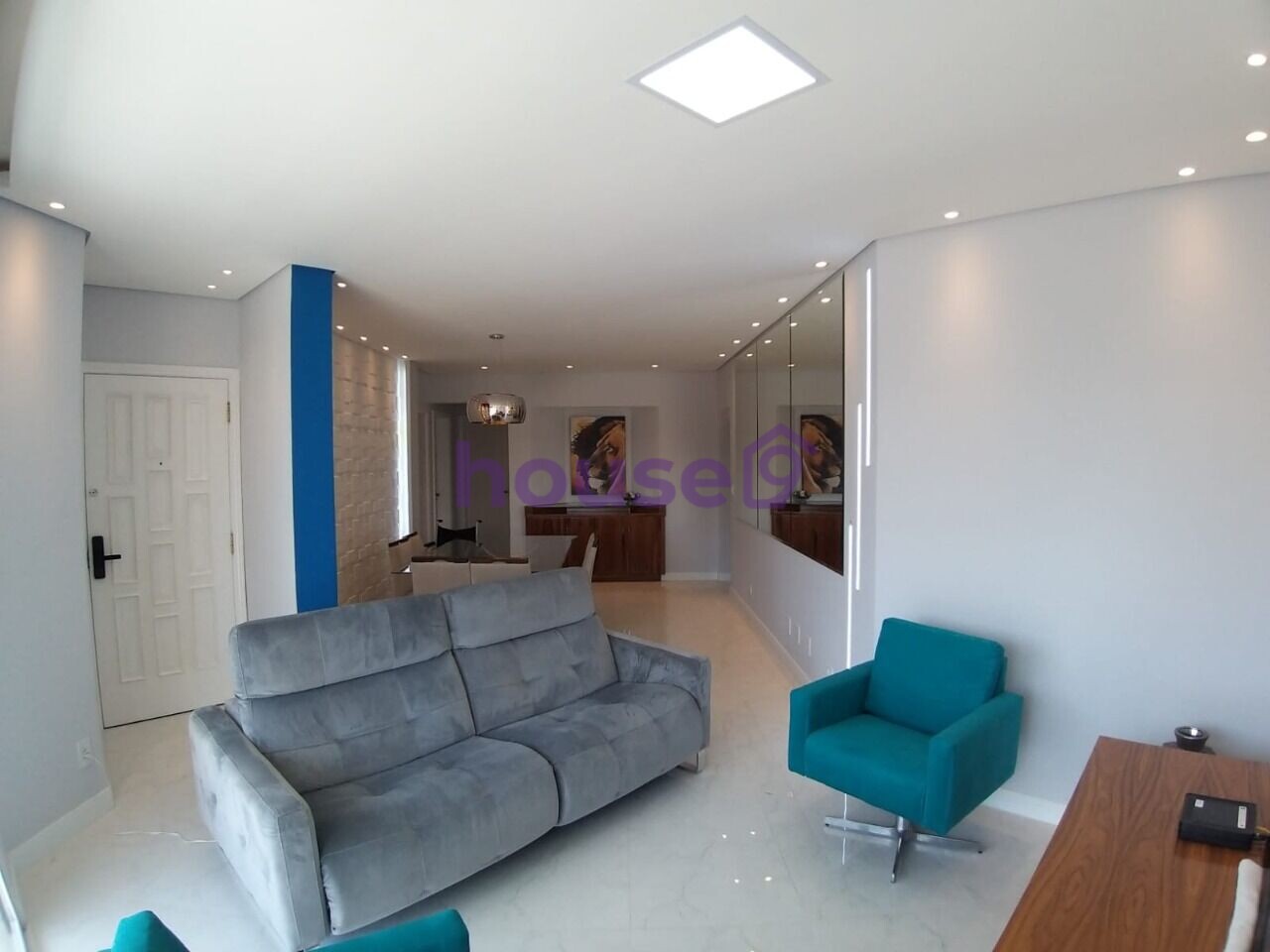 Apartamento à venda com 3 quartos, 125m² - Foto 1