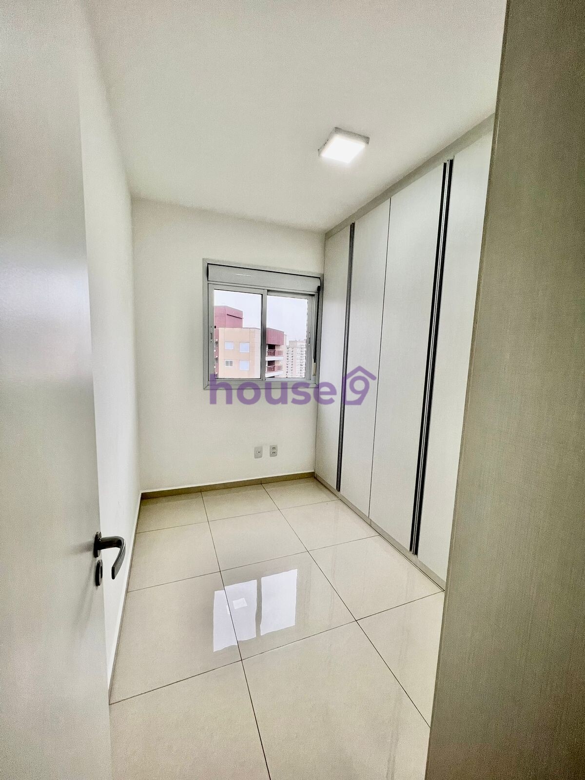 Apartamento à venda com 2 quartos, 66m² - Foto 2