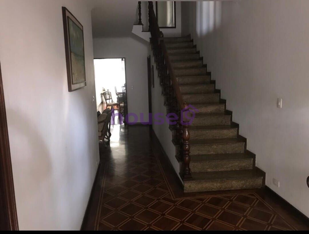 Sobrado para alugar com 2 quartos, 367m² - Foto 2