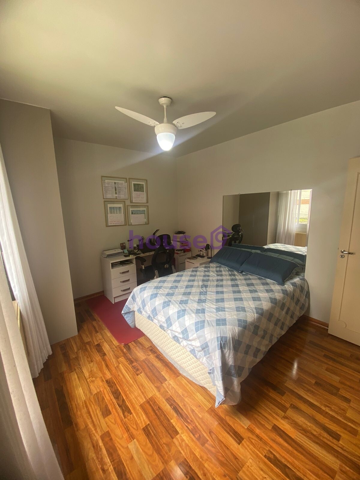 Apartamento à venda com 3 quartos, 130m² - Foto 1